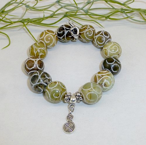 Bild "Armschmuck:Jade-geschnitzt-15-500_ji.jpg"
