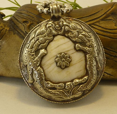 Bild "Schutz Amulette:Drachenamulett-2-500.jpg"