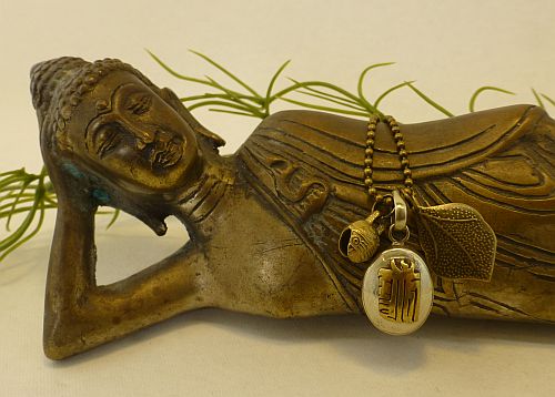 Bild "Schutz Amulette:Medizinamulett-Chakra-1-500.jpg"