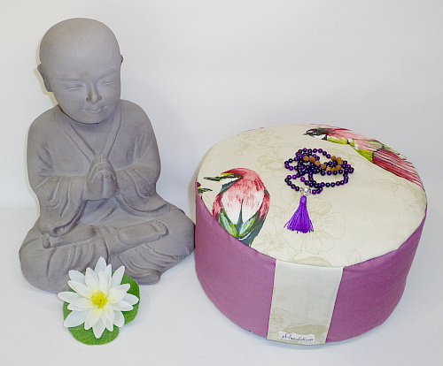 Bild "Yogakissen Meditationskissen:Yogakissen-Jigme-1-500_ji.png"