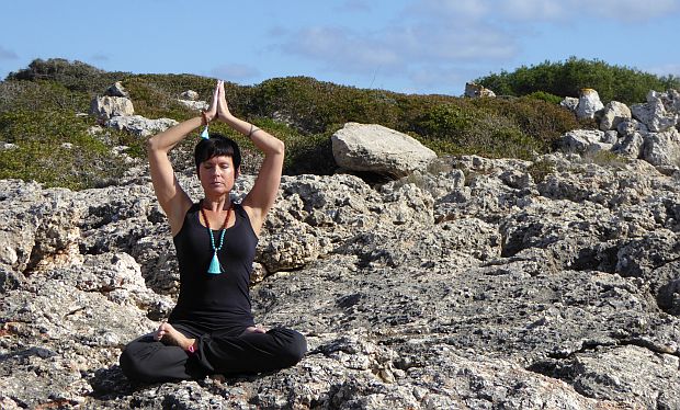 Bild "die Malakette:Meditation-Fels-Wald-620.jpg"